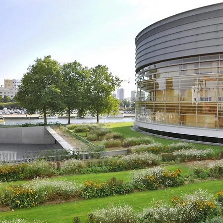 Hotel Novotel Centre Gare 4*