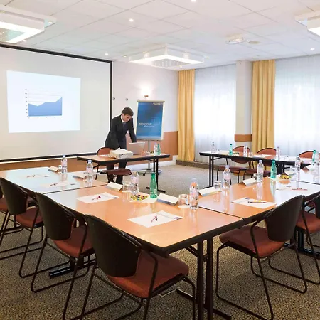 Novotel Centre Gare Hotel 4*