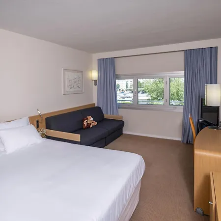 Novotel Centre Gare 4* Нант
