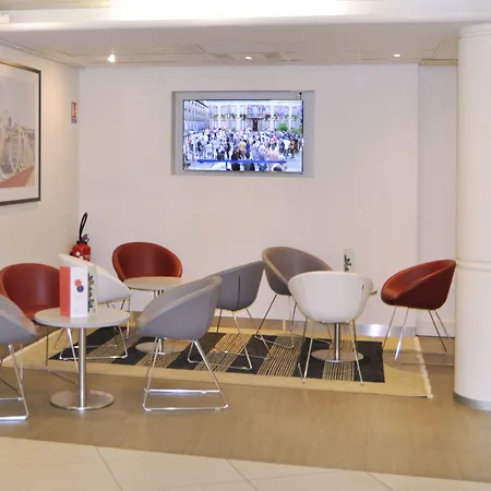 Novotel Centre Gare Hotel 4*