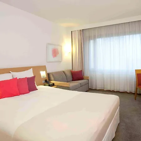 Novotel Centre Gare Нант