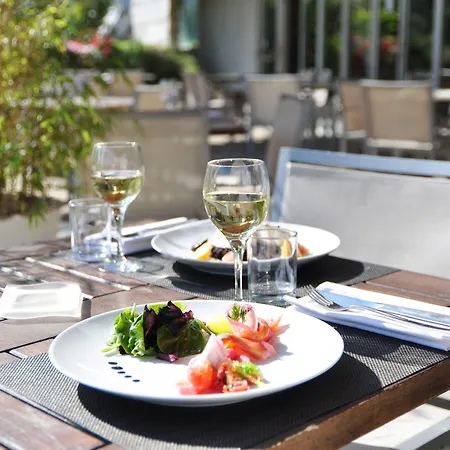 Novotel Centre Gare Нант