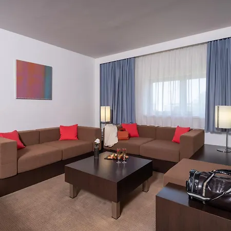 Novotel Centre Gare Hotel 4*