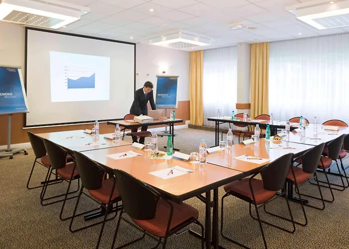 Novotel Centre Gare Hotel 4*