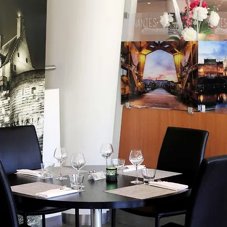Novotel Centre Gare Hotel 4*