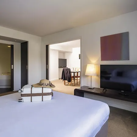 Szálloda Novotel Centre Gare Nantes